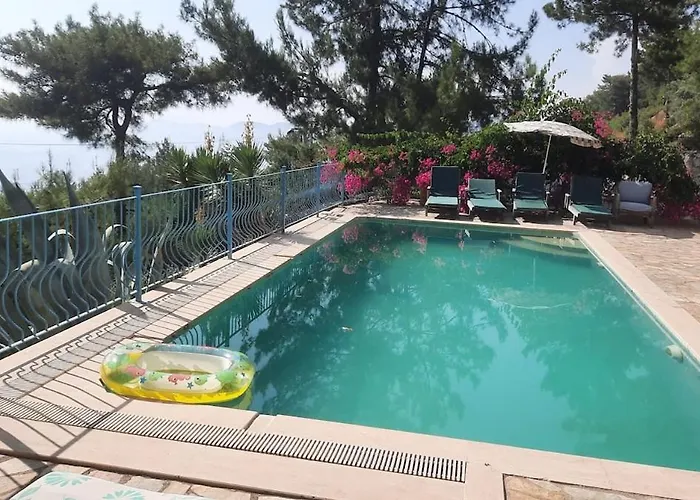 别墅 With Sea Views In Faralya