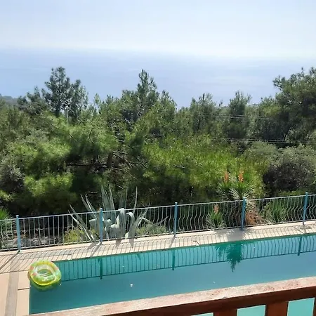 וילה With Sea Views In Faralya פאטהיה