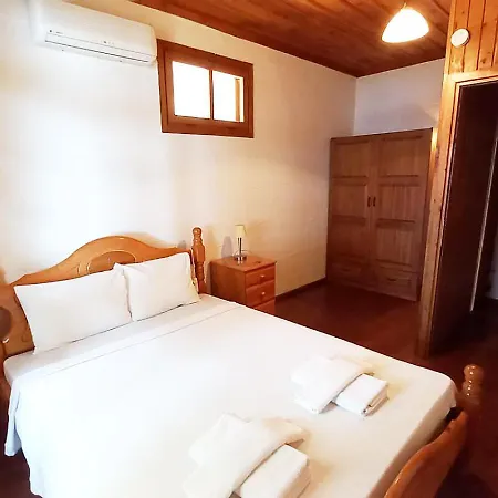 ヴィラ With Sea Views In Faralya